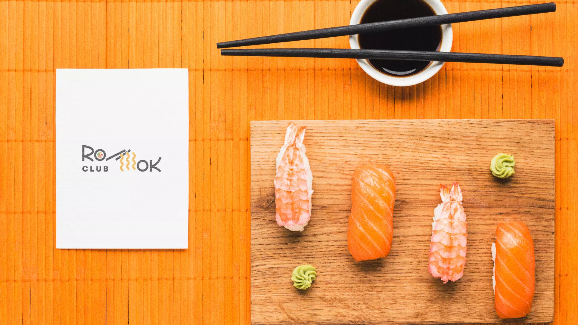 Создание логотипа суши-бара «Roll Wok Club» в Озерах